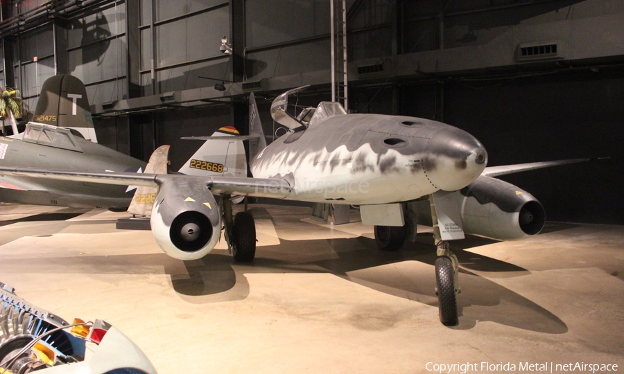 Luftwaffe Messerschmitt Me 262 A-2a (UNMARKED) | Photo 328704