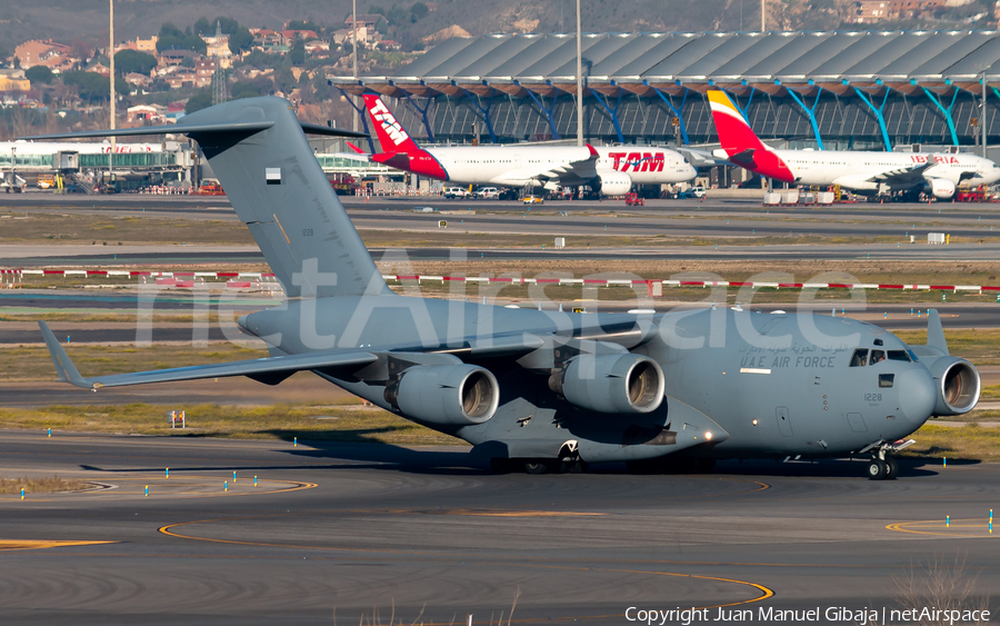 United Arab Emirates Air Force Boeing C-17A Globemaster III (1228) | Photo 365088