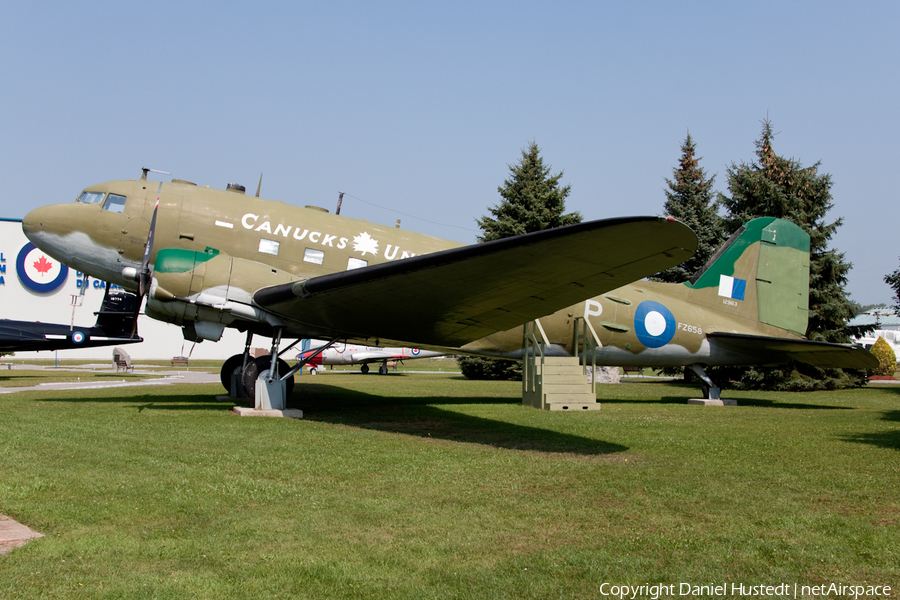 Royal Canadian Air Force Douglas CC-129 Dakota (12963) | Photo 445952