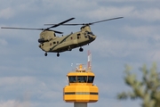 United States Army Boeing CH-47F Chinook (13-08135) at  Hamburg - Fuhlsbuettel (Helmut Schmidt), Germany