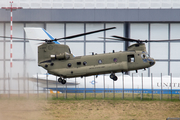 United States Army Boeing CH-47F Chinook (13-08434) at  Hamburg - Fuhlsbuettel (Helmut Schmidt), Germany