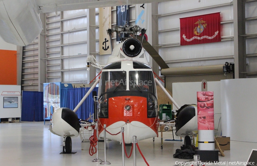United States Coast Guard Sikorsky HH-52A Seaguard (1355) | Photo 548899