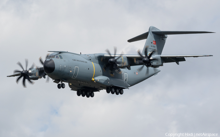 Turkish Air Force (Türk Hava Kuvvetleri) Airbus A400M-180 Atlas (14-0028) | Photo 172397