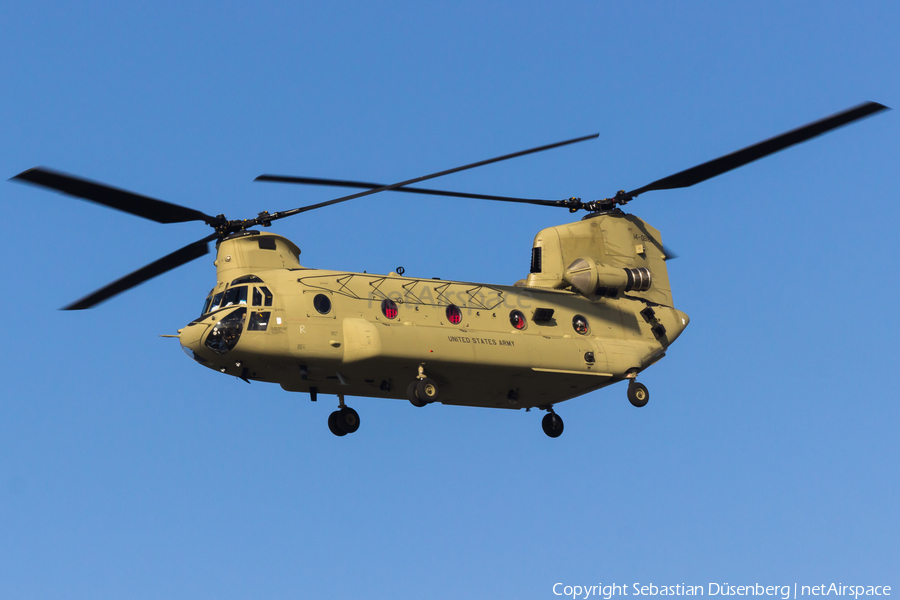 United States Army Boeing CH-47F Chinook (14-08162) | Photo 145900