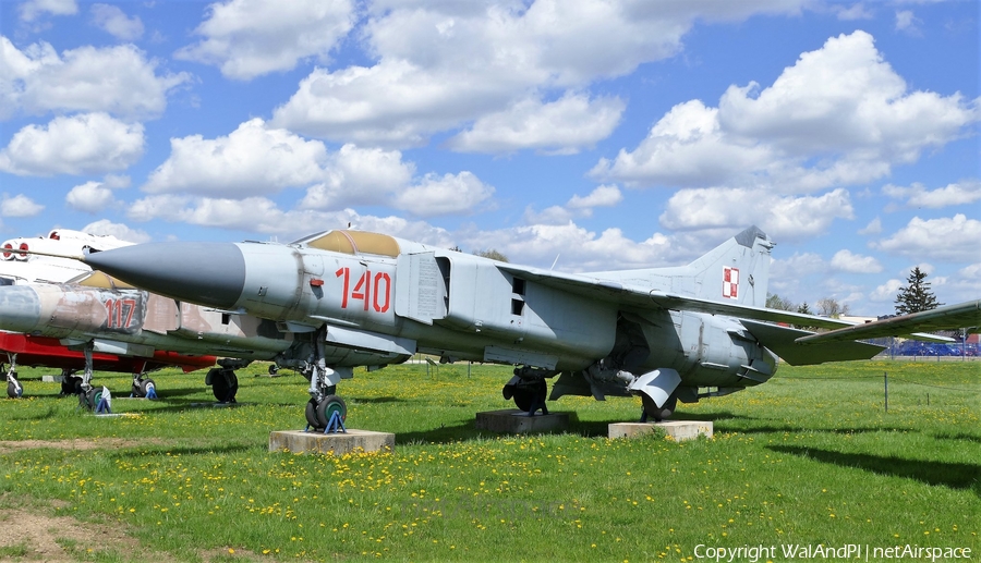 Polish Air Force (Siły Powietrzne) Mikoyan-Gurevich MiG-23MF Flogger-B (140) | Photo 446277