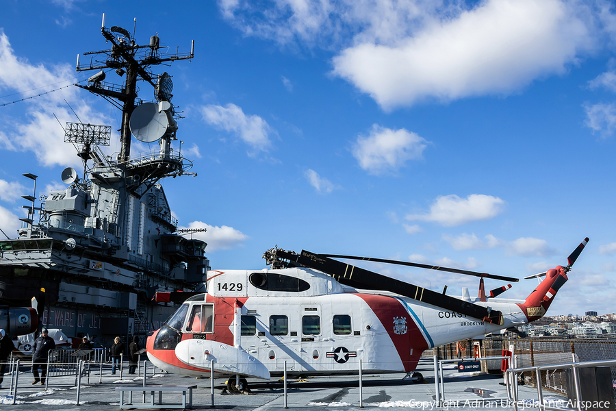 United States Coast Guard Sikorsky HH-52A Seaguard (1429) | Photo 661351