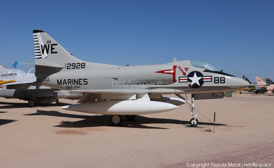 United States Navy Douglas TA-4B Skyhawk (142928) | Photo 373052