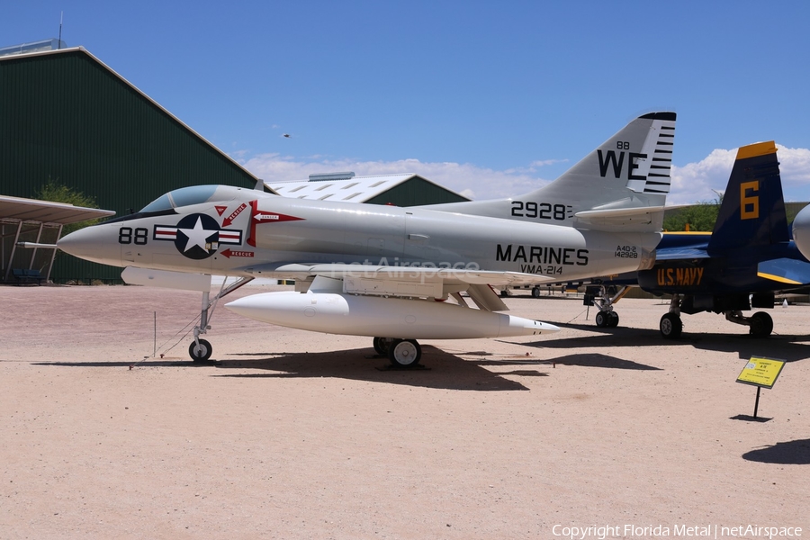 United States Navy Douglas TA-4B Skyhawk (142928) | Photo 433597