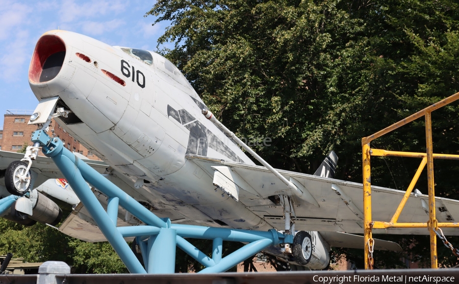 United States Navy North American FJ-4B Fury (143610) | Photo 483644