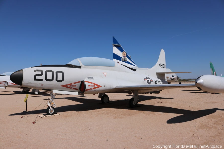 United States Navy Lockheed T-1A SeaStar (144200) | Photo 373054