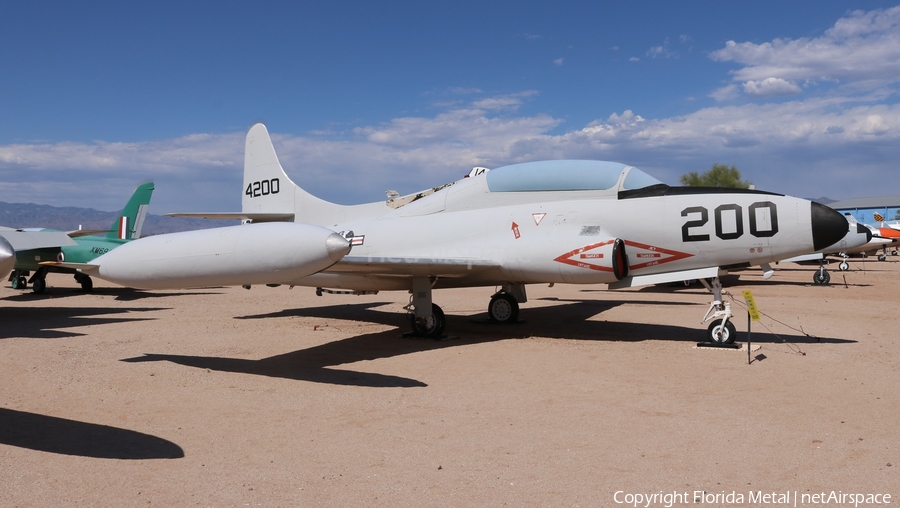 United States Navy Lockheed T-1A SeaStar (144200) | Photo 465930