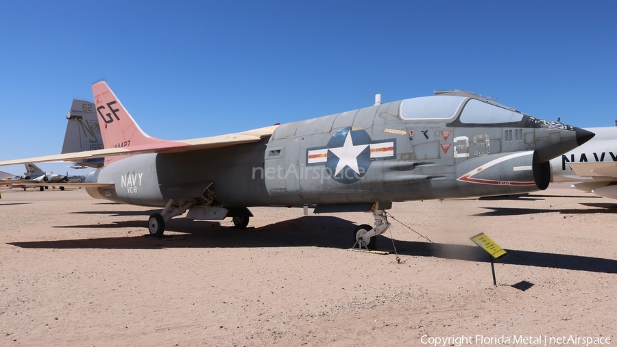 United States Navy Vought DF-8F (F-8A) Crusader (144427) | Photo 373056