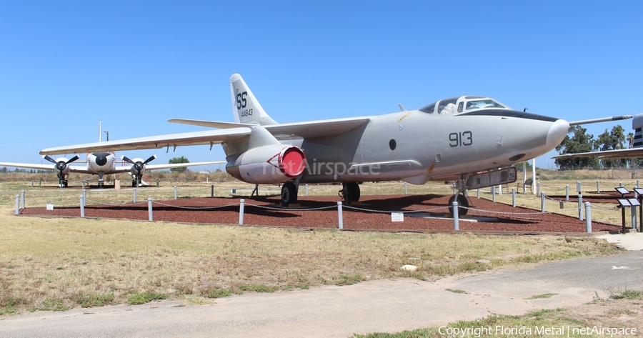 United States Navy Douglas RA-3B Skywarrior (144843) | Photo 308806