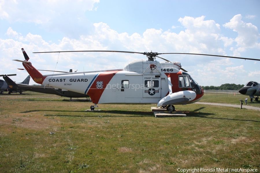 United States Coast Guard Sikorsky HH-52A Seaguard (1466) | Photo 464344