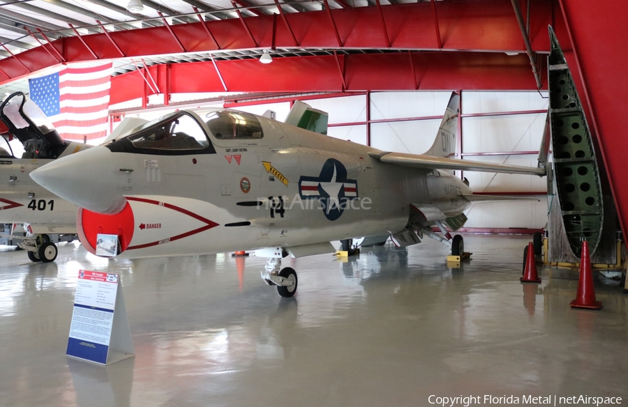 United States Marine Corps Vought F-8K Crusader (146985) | Photo 604838