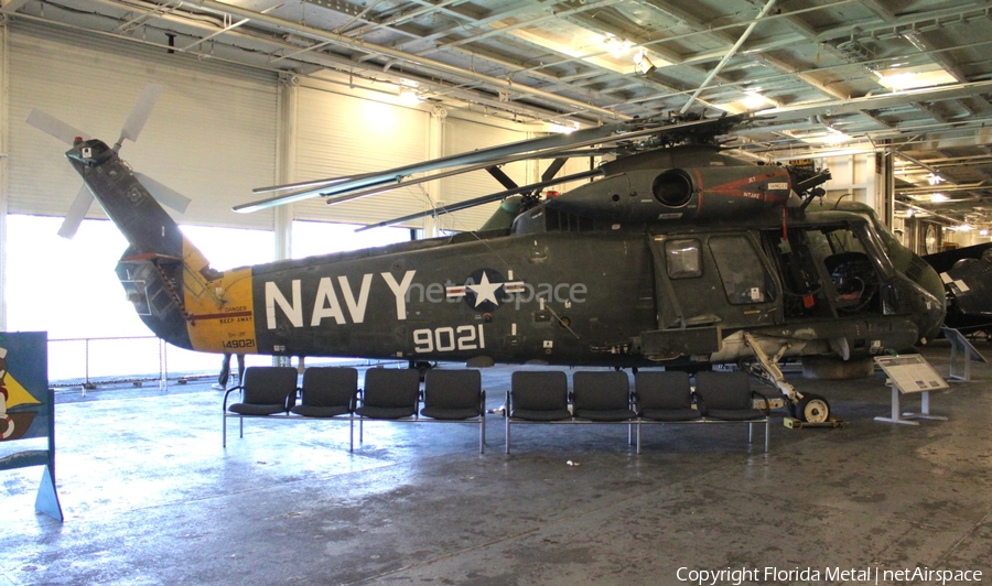 United States Navy Kaman SH-2F Seasprite (149021) | Photo 373107