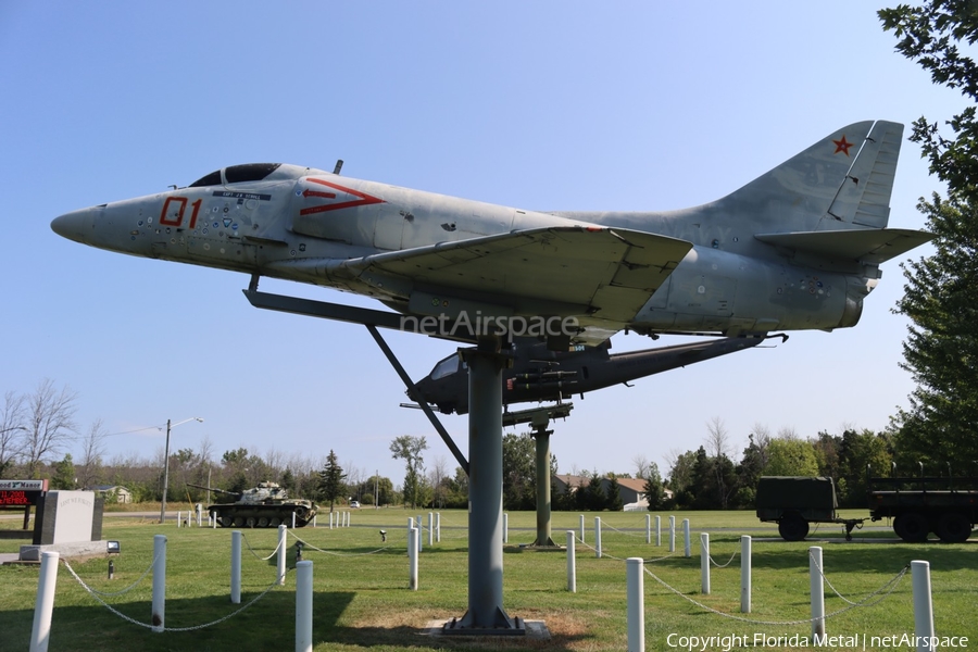 United States Navy Douglas A-4E Skyhawk (149977) | Photo 483718