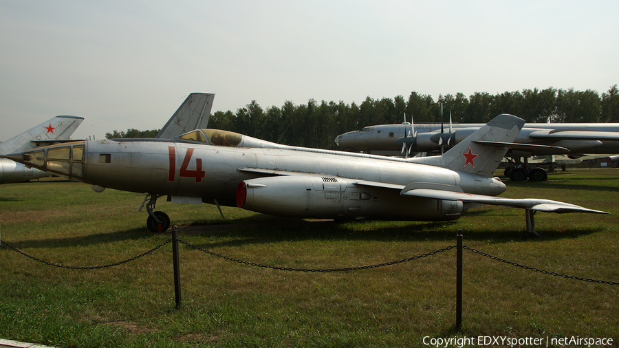 Soviet Union Air Force Yakovlev Yak-27R Mangrove (14 RED) | Photo 345723