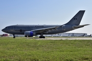 Canadian Armed Forces Airbus CC-150 Polaris (A310-304) (15002) at  Cologne/Bonn, Germany