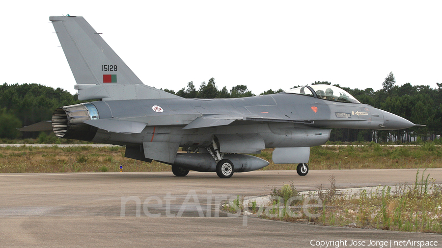 Portuguese Air Force (Força Aérea Portuguesa) General Dynamics F-16AM Fighting Falcon (15128) | Photo 526993