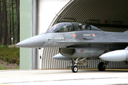 Portuguese Air Force (Força Aérea Portuguesa) General Dynamics F-16BM Fighting Falcon (15138) at  Monte Real AFB, Portugal