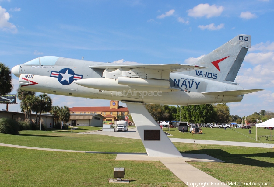 United States Navy LTV A-7A Corsair II (152650) | Photo 332392