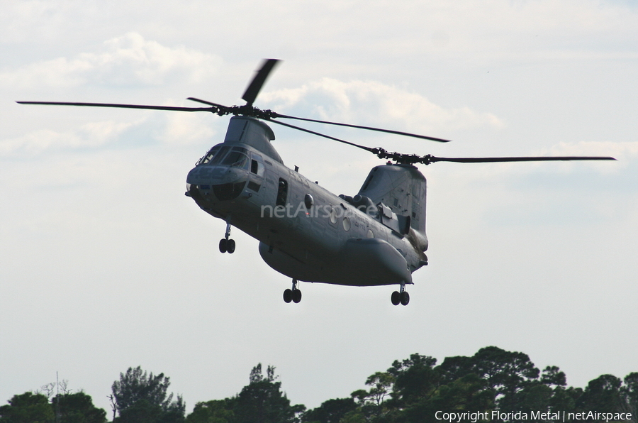 United States Marine Corps Boeing-Vertol CH-46E Sea Knight (153980) | Photo 433643