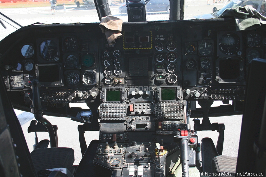 United States Marine Corps Boeing-Vertol CH-46E Sea Knight (153980) | Photo 467010