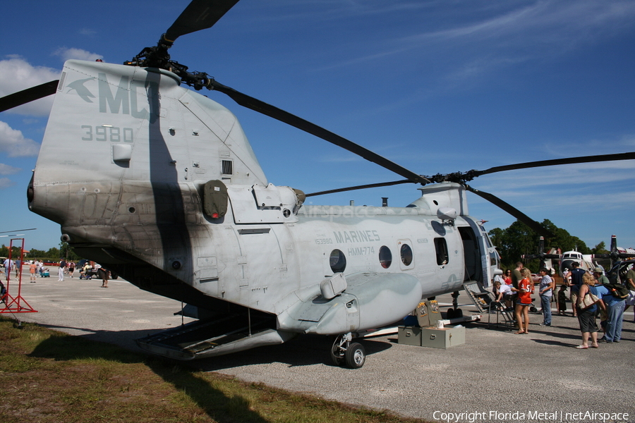 United States Marine Corps Boeing-Vertol CH-46E Sea Knight (153980) | Photo 467012