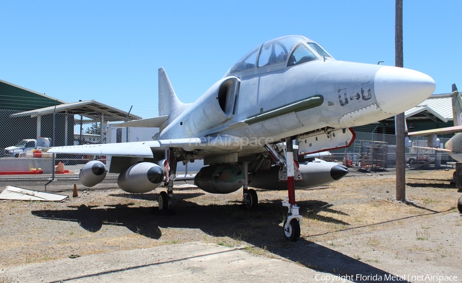 United States Navy Douglas TA-4J Skyhawk (154332) | Photo 373801