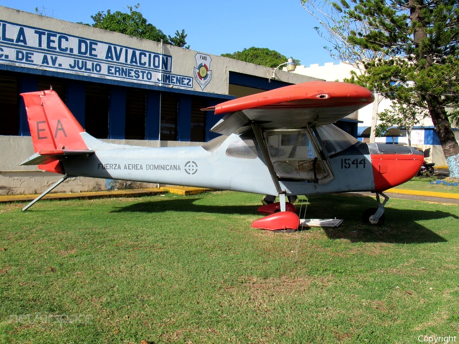 Dominican Republic Air Force (Fuerza Aerea Dominicana) Eagle Aviation EA-100 S-LSA (1544) | Photo 220157