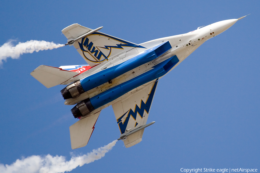 Russian Federation Air Force Mikoyan-Gurevich MiG-29OVT Fulcrum (156 WHITE) | Photo 382692