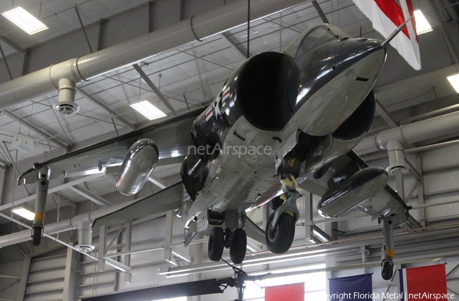 United States Marine Corps McDonnell Douglas AV-8A Harrier II (158975) | Photo 332414
