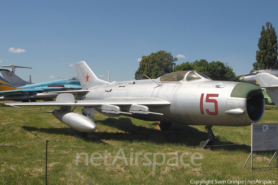 Soviet Union Air Force Mikoyan-Gurevich MiG-19PM Farmer-E (15 RED) | Photo 248009