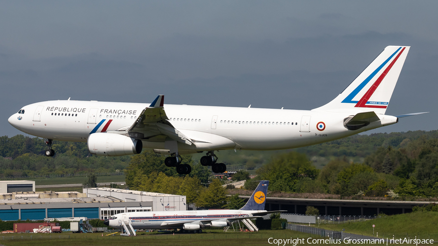 French Air Force (Armée de l’Air) Airbus A330-243 (1608) | Photo 450037