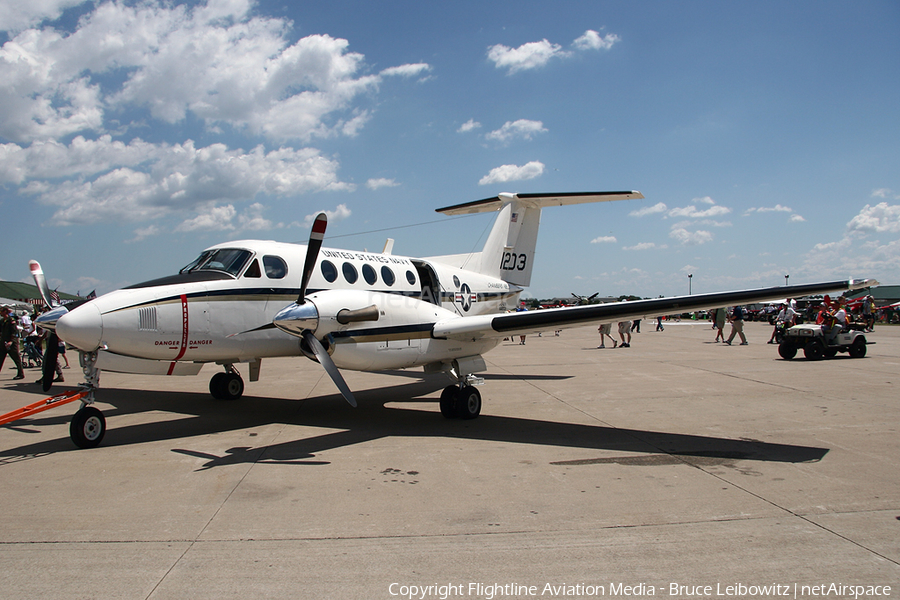 United States Navy Beech UC-12B Huron (161203) | Photo 152319