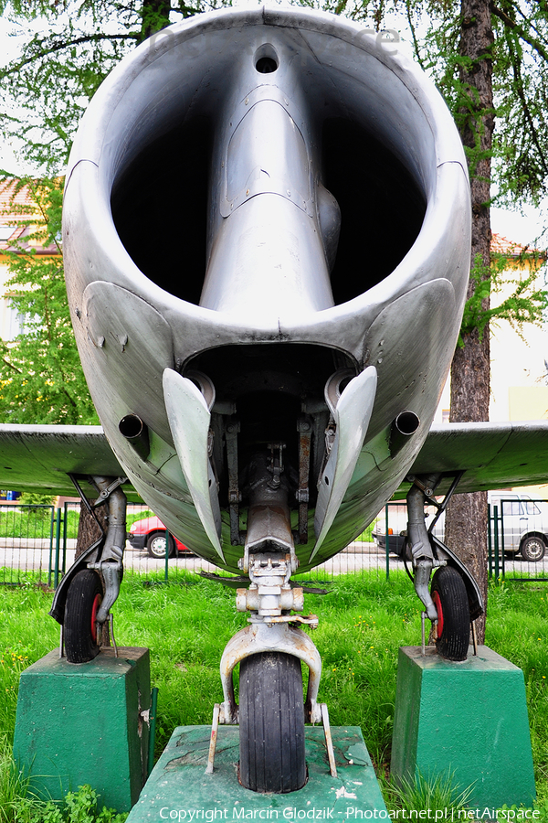 Polish Air Force (Siły Powietrzne) Yakovlev Yak-23 (1616) | Photo 379814