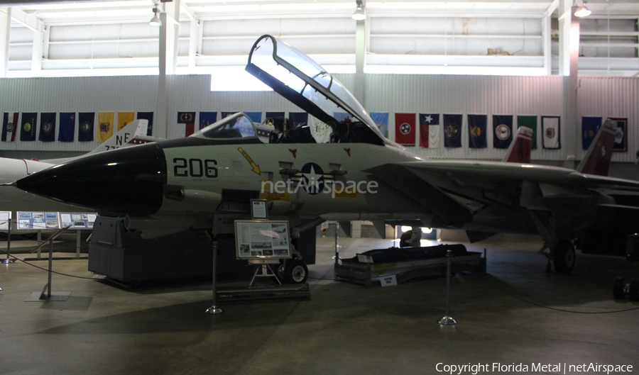 United States Navy Grumman F-14A Tomcat (161611) | Photo 484429