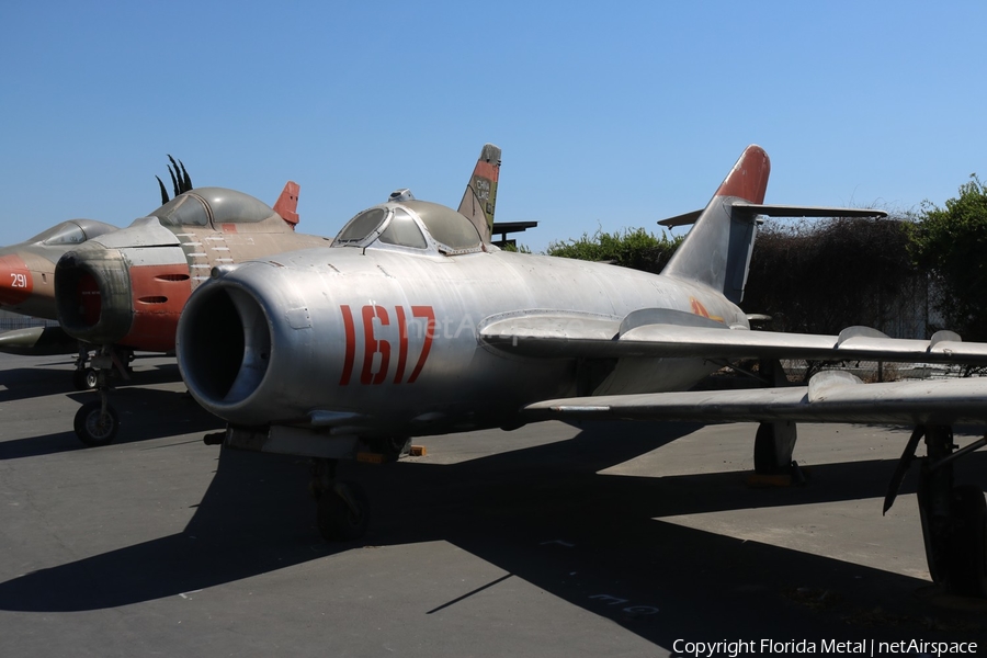 (Private) PZL-Mielec Lim-5P (MiG-17PF) (1617) | Photo 433417
