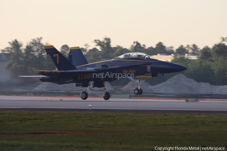 United States Navy McDonnell Douglas F/A-18B Hornet (161723) | Photo 484432