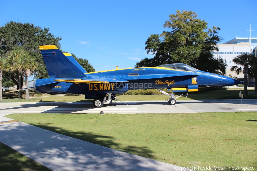 United States Navy McDonnell Douglas F/A-18A Hornet (161955) | Photo 484480