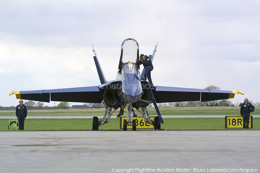 United States Navy McDonnell Douglas F/A-18A Hornet (161963) | Photo 187200