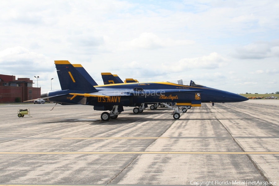 United States Navy McDonnell Douglas F/A-18A Hornet (161963) | Photo 484489