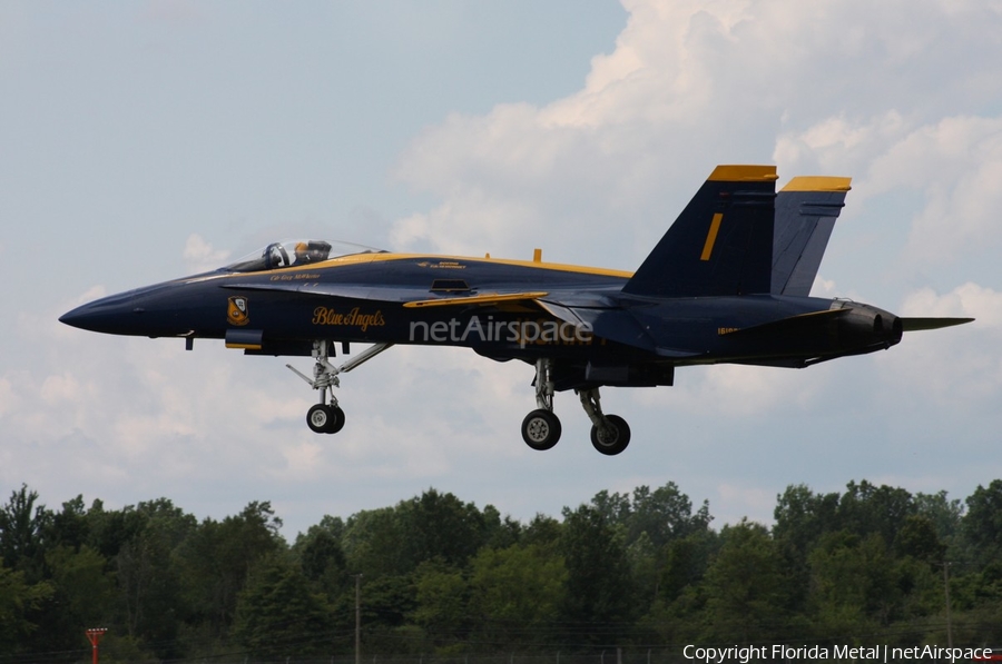 United States Navy McDonnell Douglas F/A-18A Hornet (161967) | Photo 484493