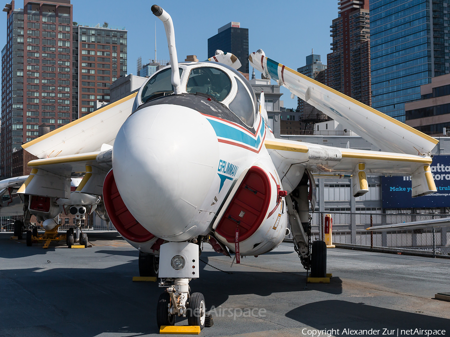 United States Navy Grumman A-6DSD Intruder (162185) | Photo 158628
