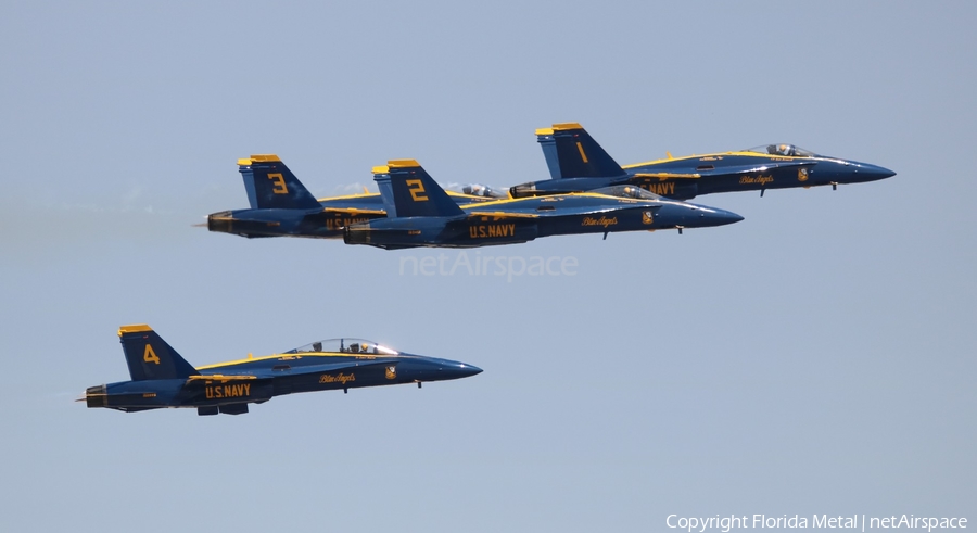 United States Navy McDonnell Douglas F/A-18B Hornet (162885) | Photo 374021