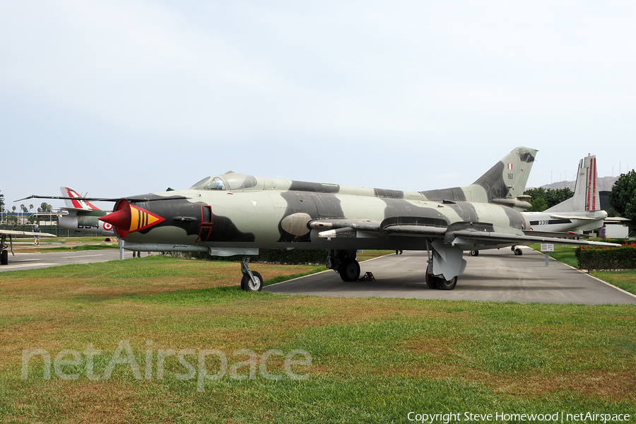Peruvian Air Force (Fuerza Aerea del Peru) Sukhoi Su-22M2 Fitter-F (163) | Photo 673394