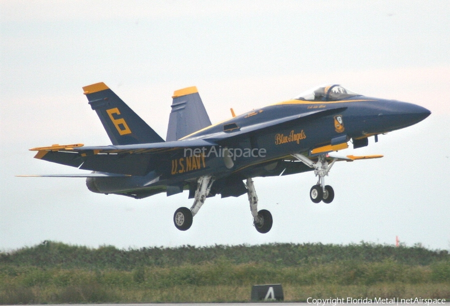 United States Navy McDonnell Douglas F/A-18A Hornet (163105) | Photo 485033