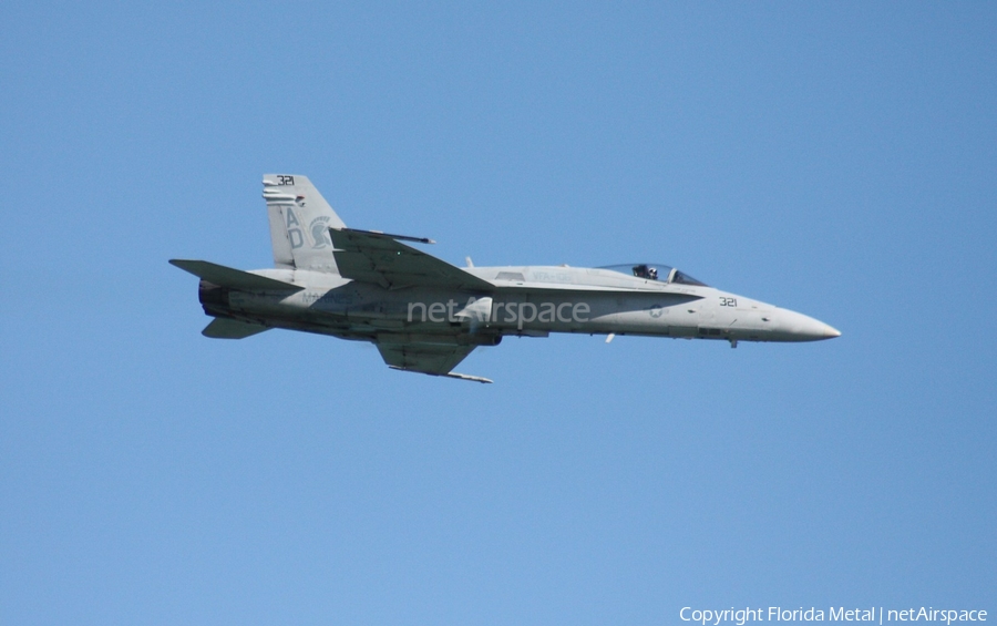 United States Navy McDonnell Douglas F/A-18C Hornet (163483) | Photo 485665