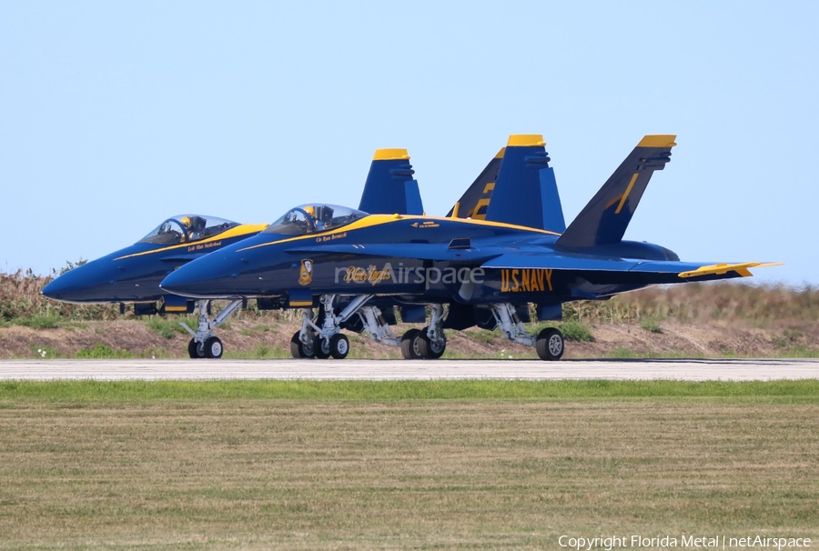 United States Navy McDonnell Douglas F/A-18C Hornet (163485) | Photo 374173